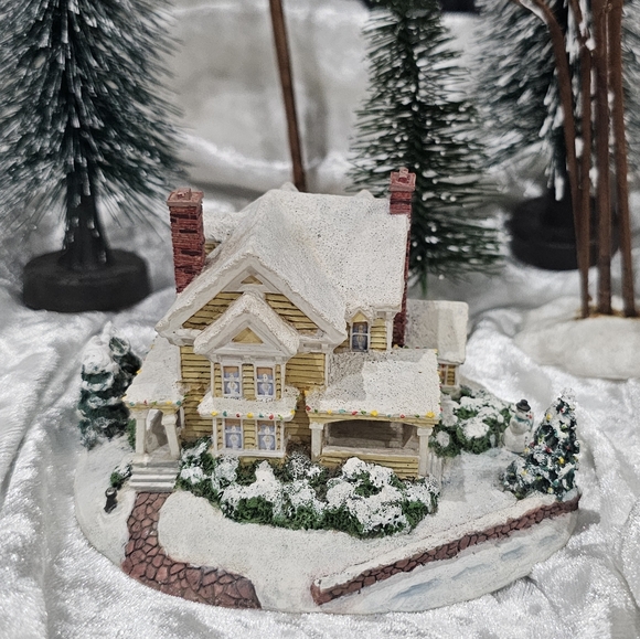 THOMAS KINKADE Hawthorne Village Sculpture "Winter Memories" Vintage Christmas - Picture 1 of 12